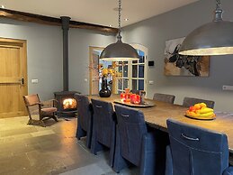 Farmhouse With Turkish Steam Bath
