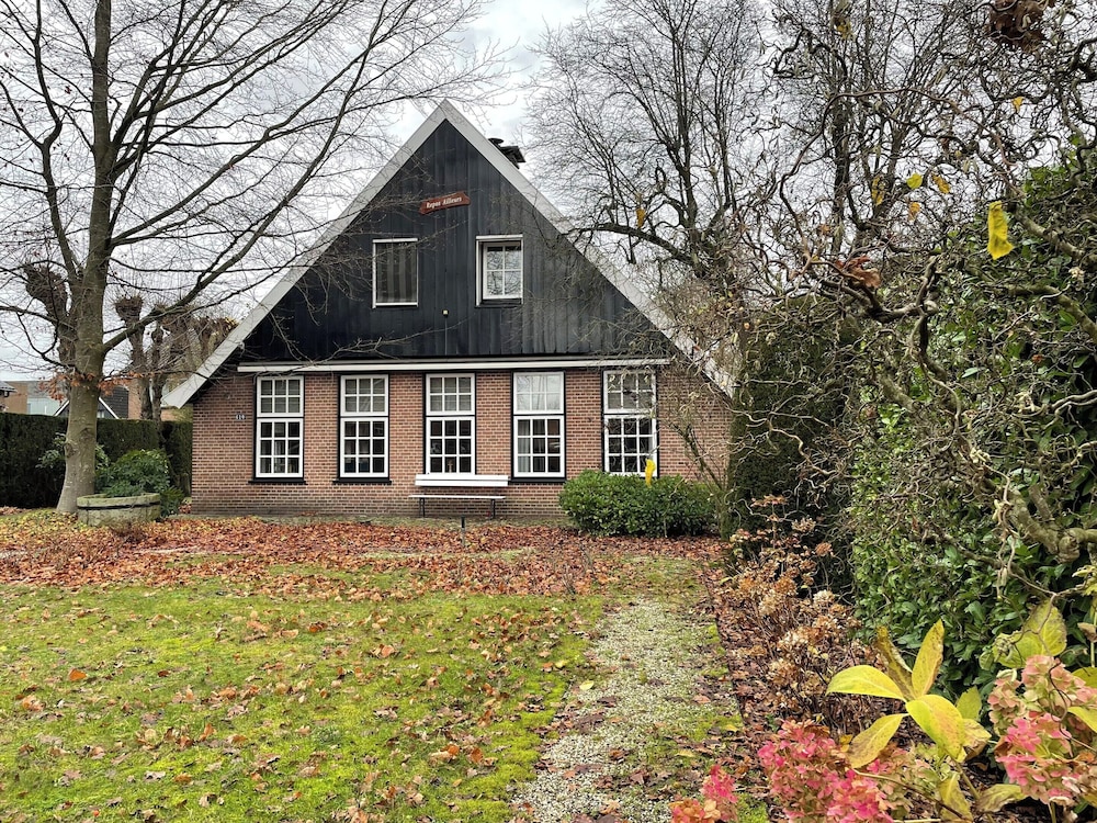 Farmhouse With Turkish Steam Bath