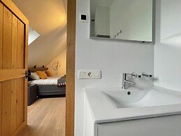 Farmhouse With Turkish Steam Bath