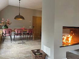 Farmhouse With Turkish Steam Bath