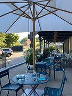 Logis Hôtel La Fontaine