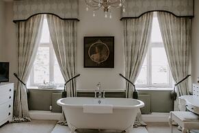 Allington Manor