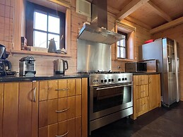 Villa With Sauna & Tub