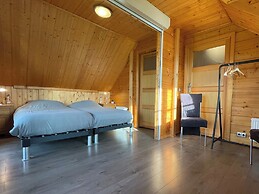 Villa With Sauna & Tub
