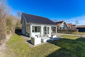 Beachfront Coastal Villa in Renesse for 6