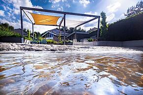 Water Villa, Sauna & Beach
