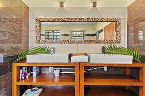 Villa Maoe Pool