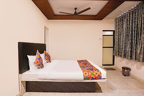 Fabhotel Nilsa