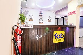 Fabhotel Shadowline