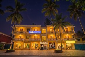 Fabhotel Shadowline