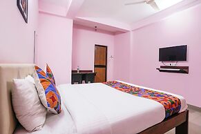 Fabhotel Shadowline