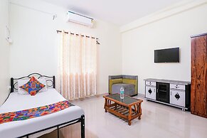 Fabhotel Shadowline