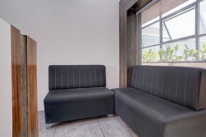 Fabhotel Blue Inn