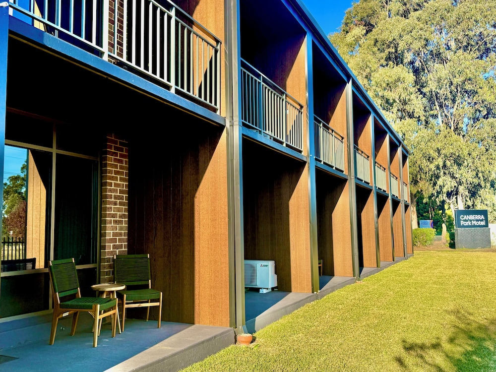 Canberra Park Motel