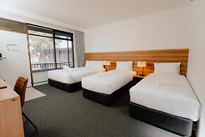 Canberra Park Motel