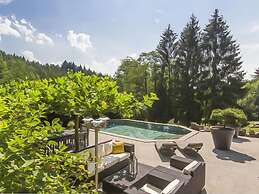 Luxury Ardennes Villa With Pool and Sauna
