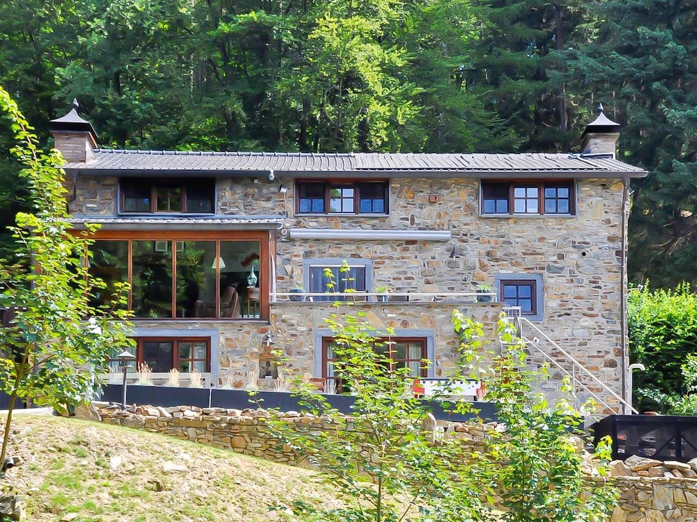 Luxury Ardennes Villa With Pool and Sauna