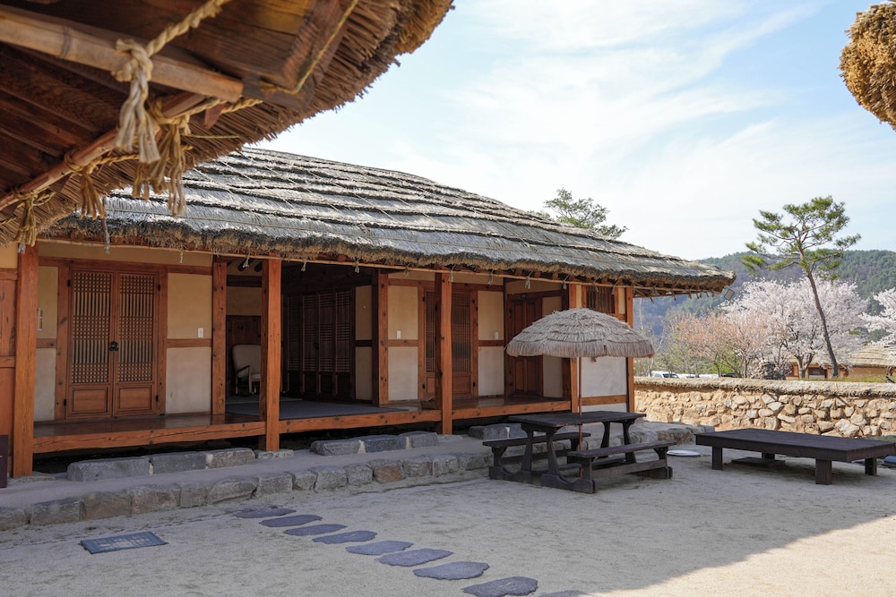 Cheongsong HANOK HOTEL ANN