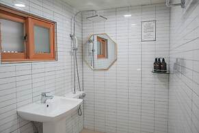 Cheongsong HANOK HOTEL ANN