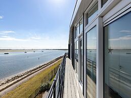 Penthouse With Beach View