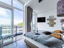 Penthouse With Beach View