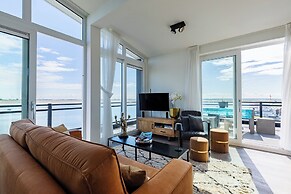 Penthouse With Beach View