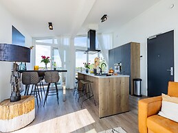 Penthouse With Beach View