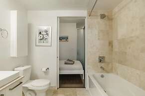Luxury Suites Downtown with Parking
