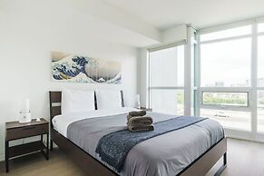 Luxury Suites Downtown with Parking