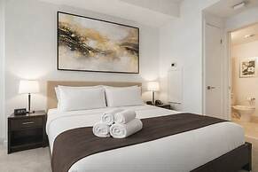 Luxury Suites Downtown with Parking