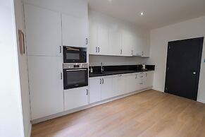 Comfortable Stay for 2 Easy City Access