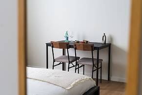 Comfortable Stay for 2 Easy City Access