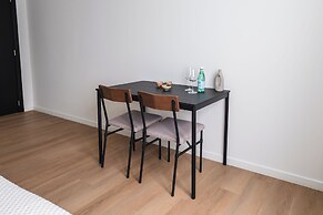 Comfortable Stay for 2 Easy City Access
