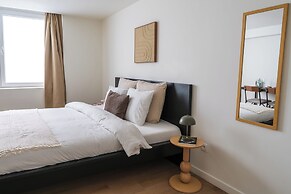 Comfortable Stay for 2 Easy City Access