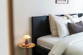 Comfortable Stay for 2 Easy City Access
