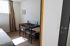 Comfortable Stay for 2 Easy City Access