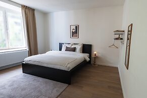 Comfortable Stay for 2 Easy City Access
