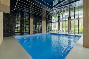 Comfortable 2-room Apartment, Indoor Pool