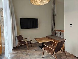 Modern Studio With sun Terrace and Barrel Sauna