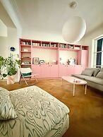2 bedrooms - baby crib & furnished