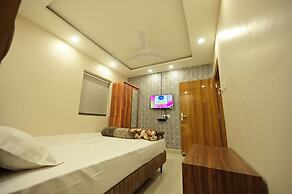 Hotel Stay Leaf
