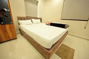 Hotel Stay Leaf