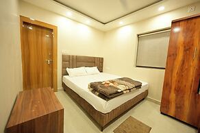 Hotel Stay Leaf