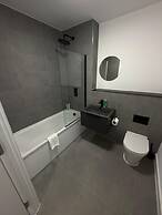 Berkeley Square Apartments
