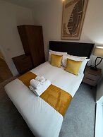 Berkeley Square Apartments