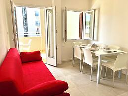 Flat With Parking Near the Beach