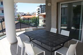 Central Lignano Apartment With Balcony