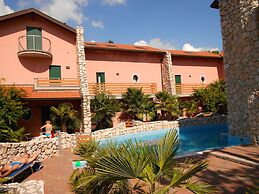 Lignano Villa With Pool