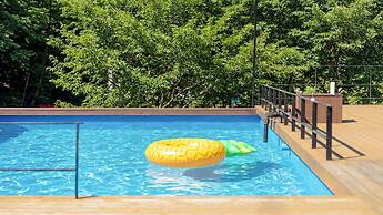 Mungyeong Between Mountains Pet Pension