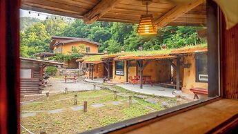 Mungyeong Between Mountains Pet Pension